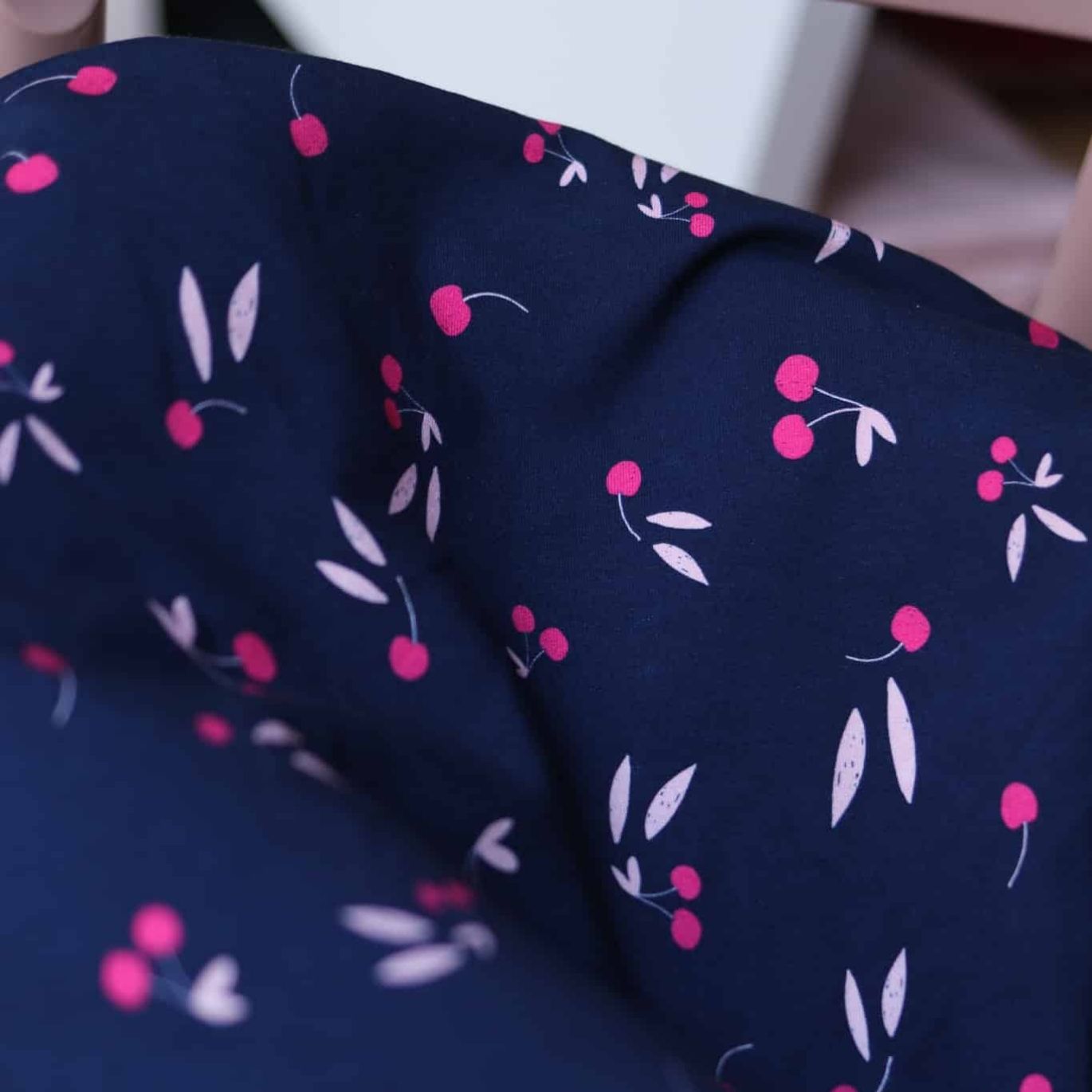 Tissu Sweat léger Clafoutis - Lise Tailor Printemps 22