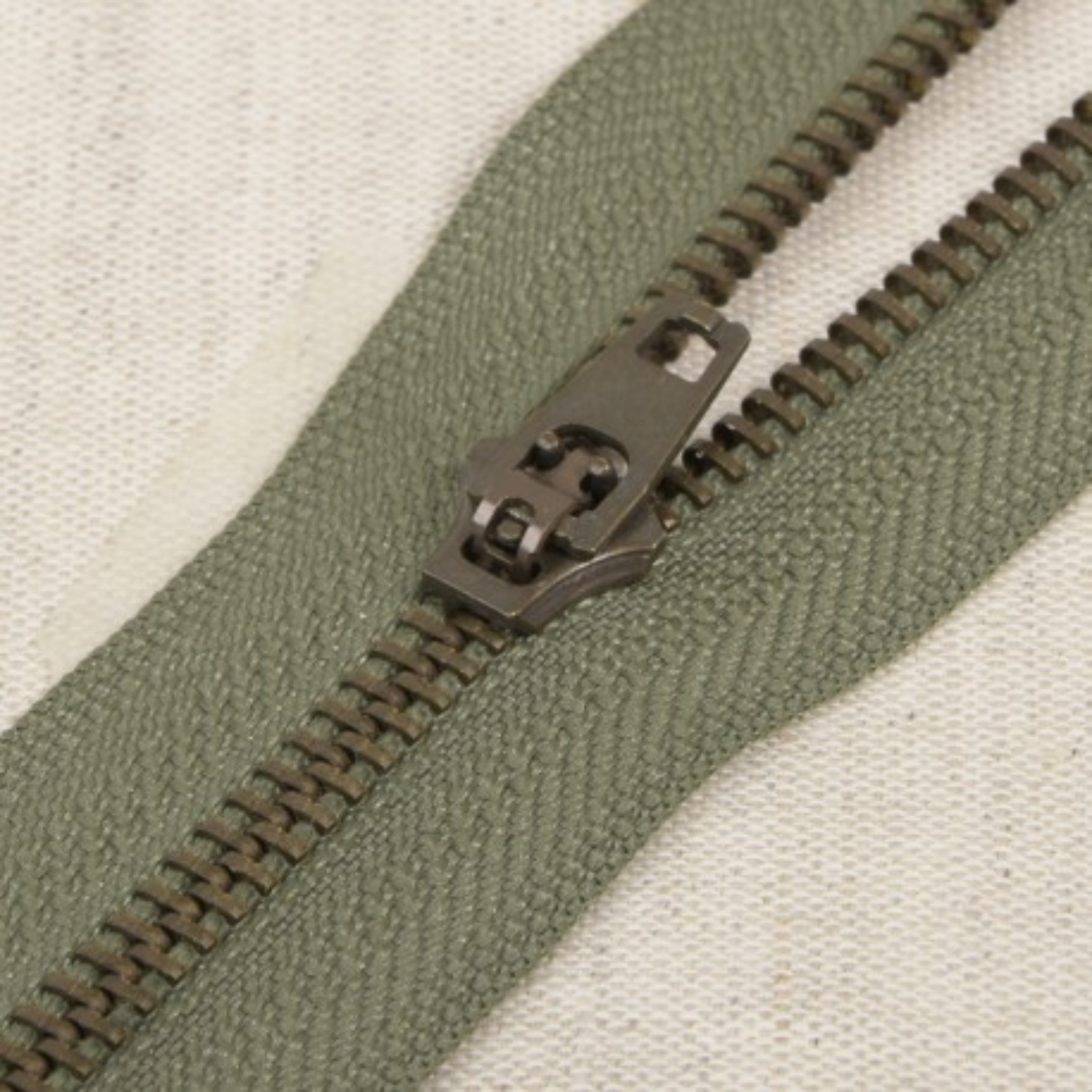 Zip Métal Bronze Non Séparable Kaki 18 cm