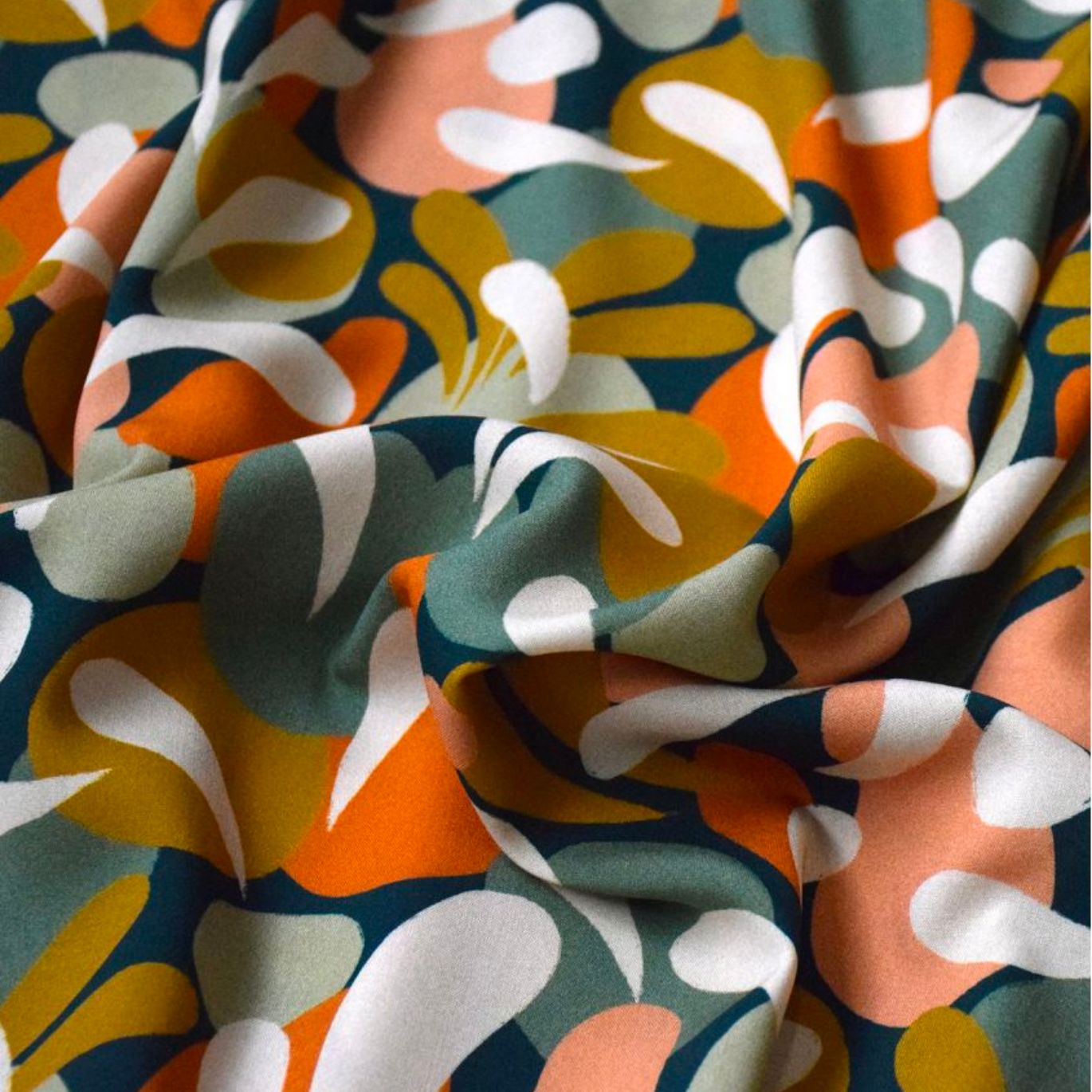 Tissu Viscose Ecovero "Sonora Flowers" Cedar par Cousette