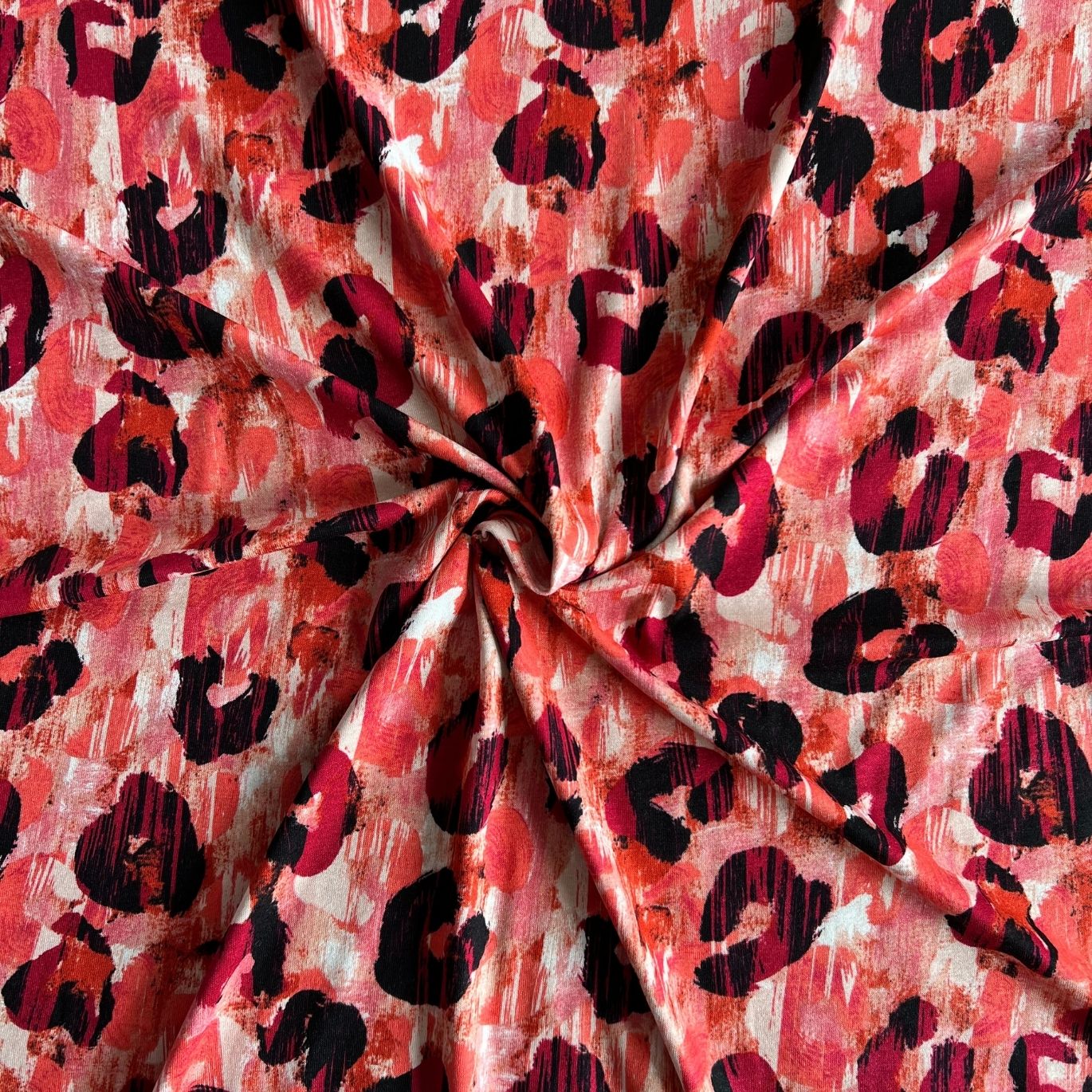Jersey de viscose print léopard Rouge