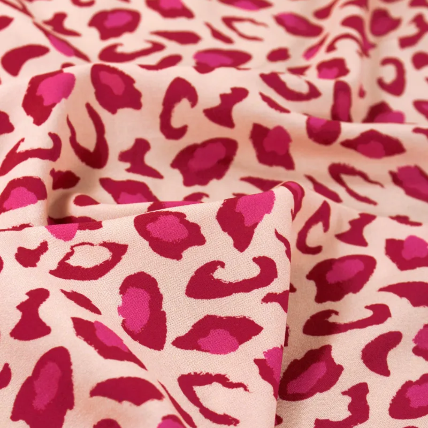 Tissu Viscose "Bagheera" Rouge Grenade par Eglantine & Zoé