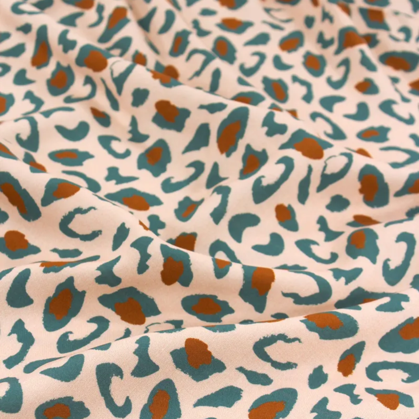 Tissu Viscose "Bagheera" Vert Eucalyptus par Eglantine & Zoé