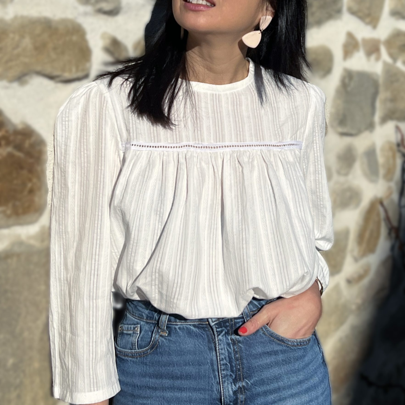 Tissu Broderie "Iris" Blanche par My Dress Made - Imprimé en France