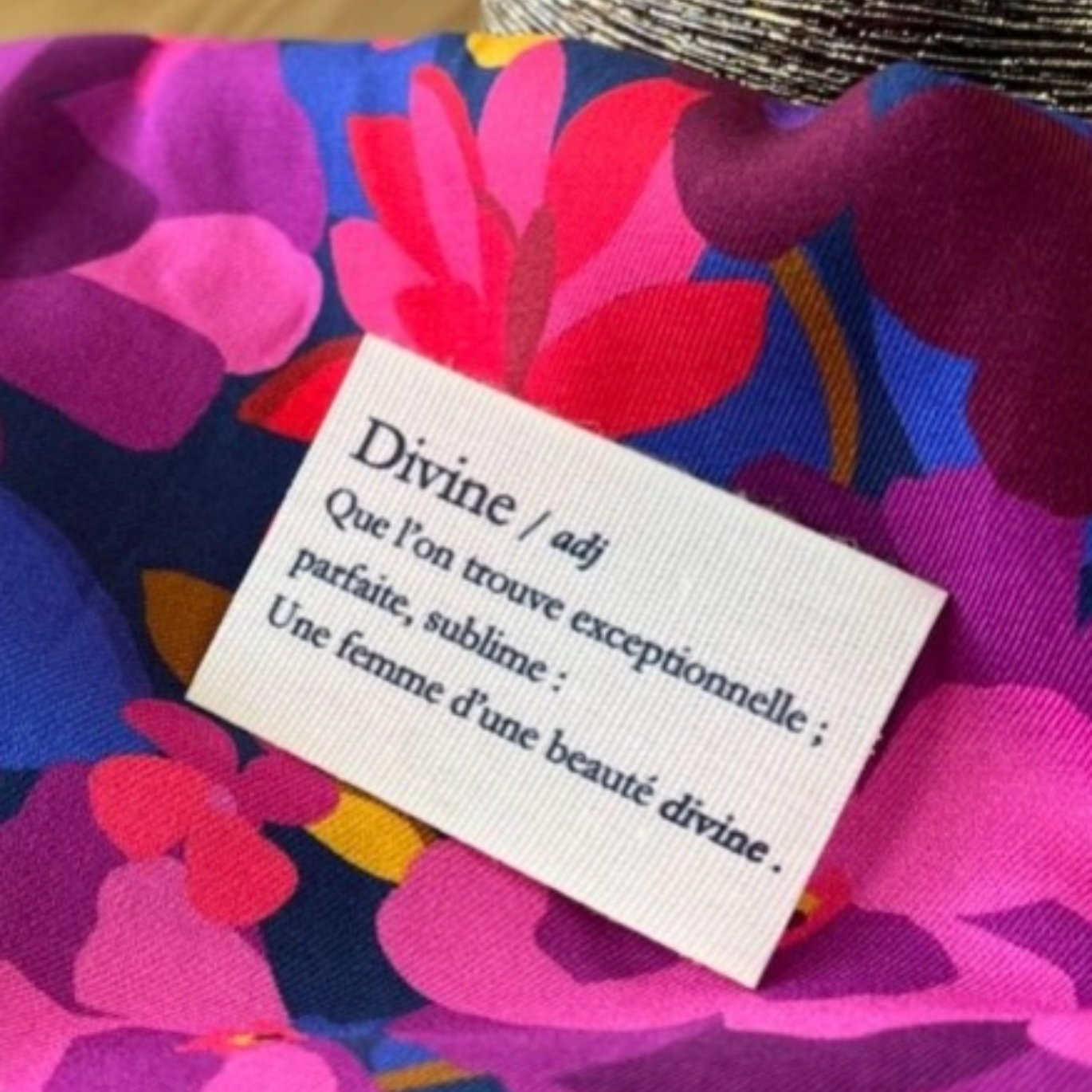 Étiquette Je suis divine par My Dress Made - Tissée en France