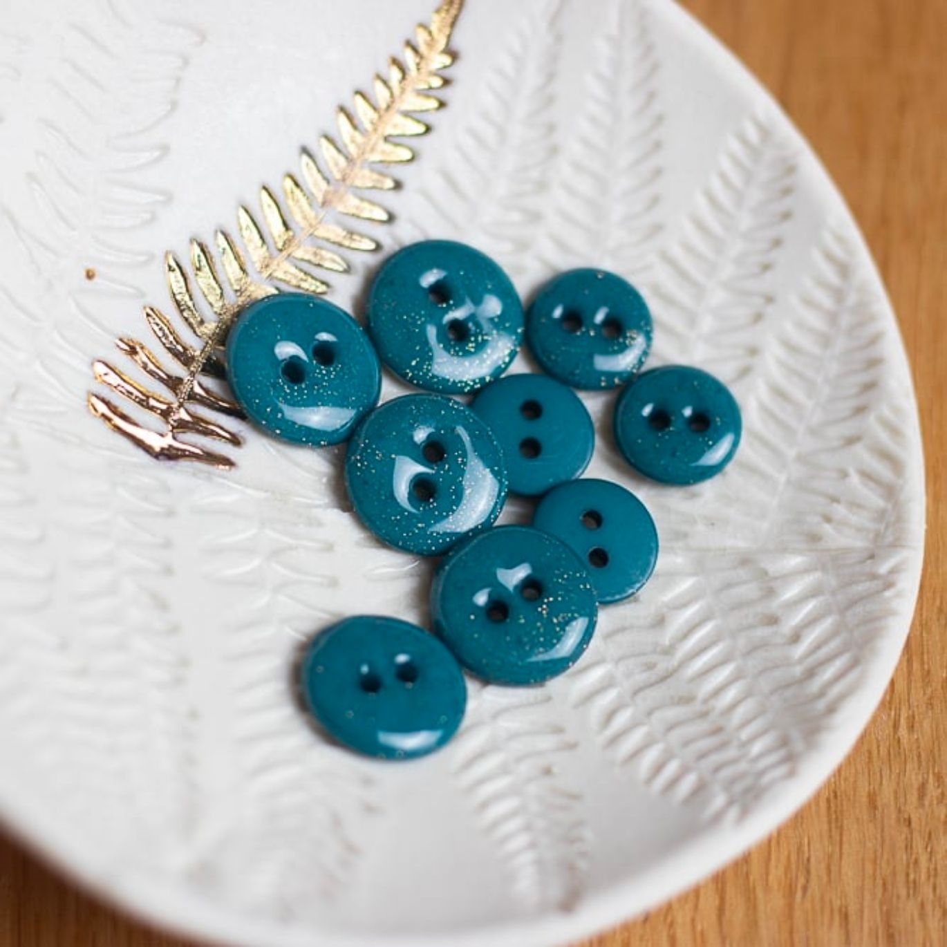 Boutons glitter deux trous Lise Tailor - 12 mm - Vert Sapin