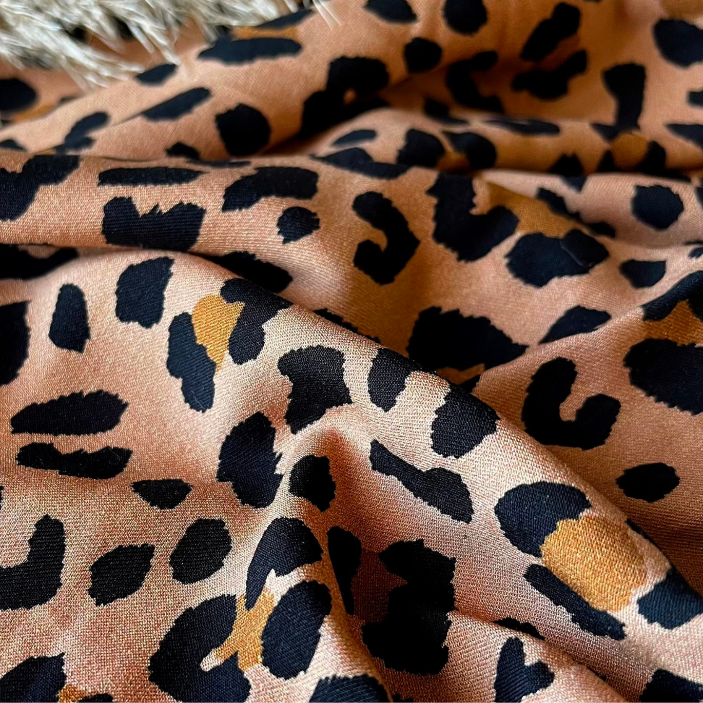 Tissu twill de viscose Kiara léopard – MadeinEstel x My Dress Made – Imprimé en France