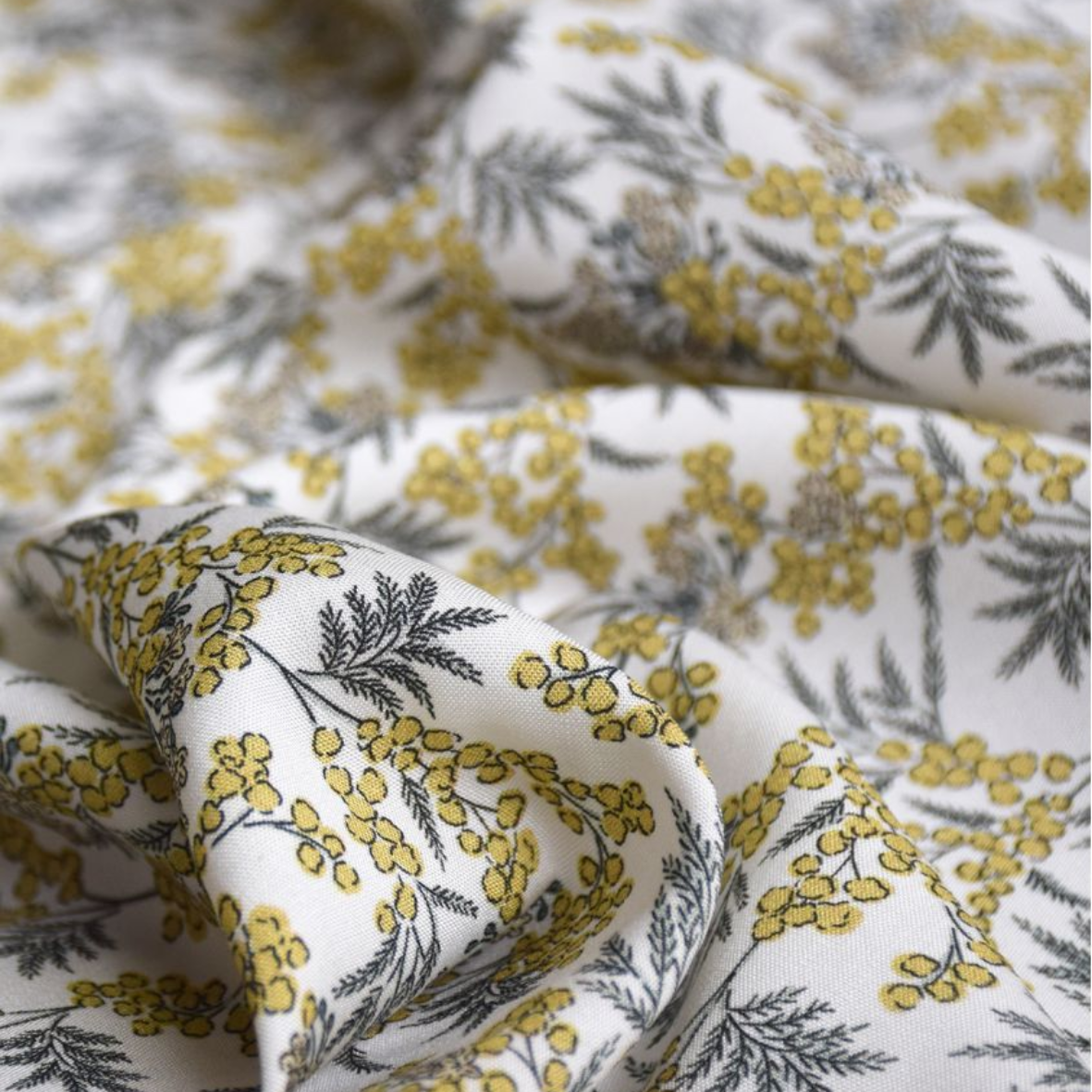 Tissu Viscose "Winter Berries" par Cousette