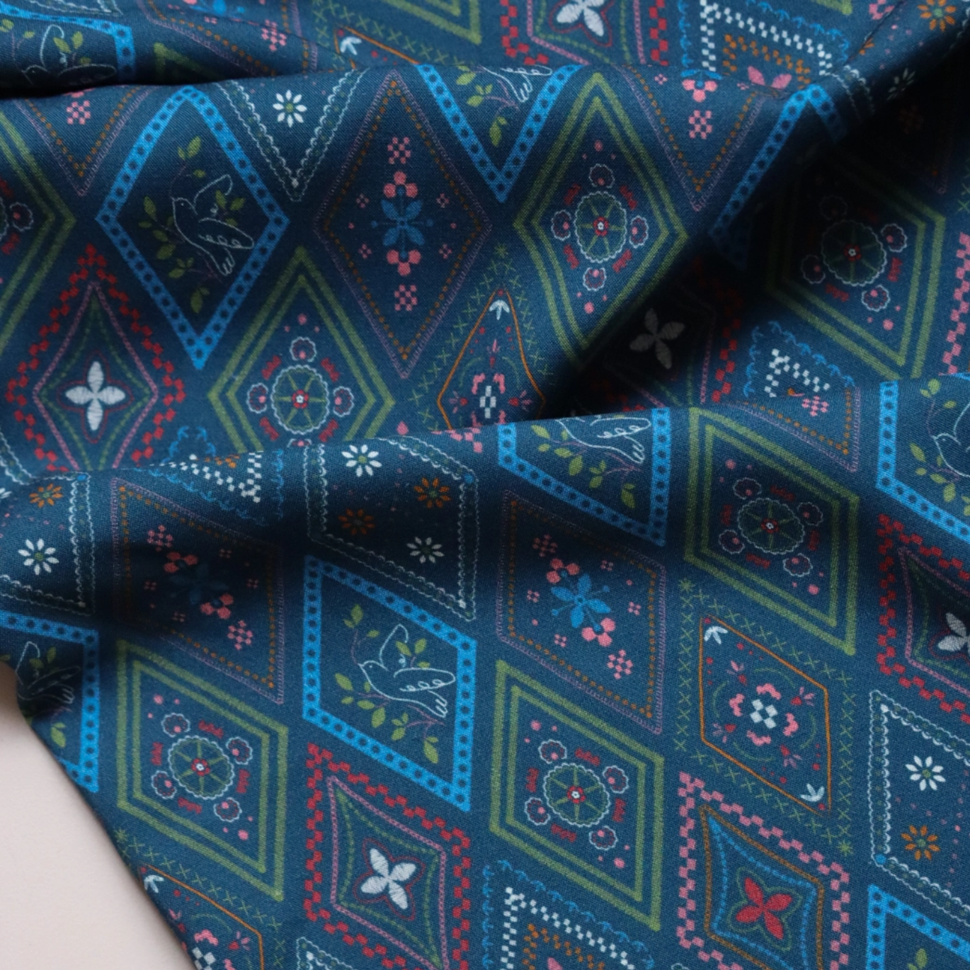 Viscose "Cottage" par Lise Tailor