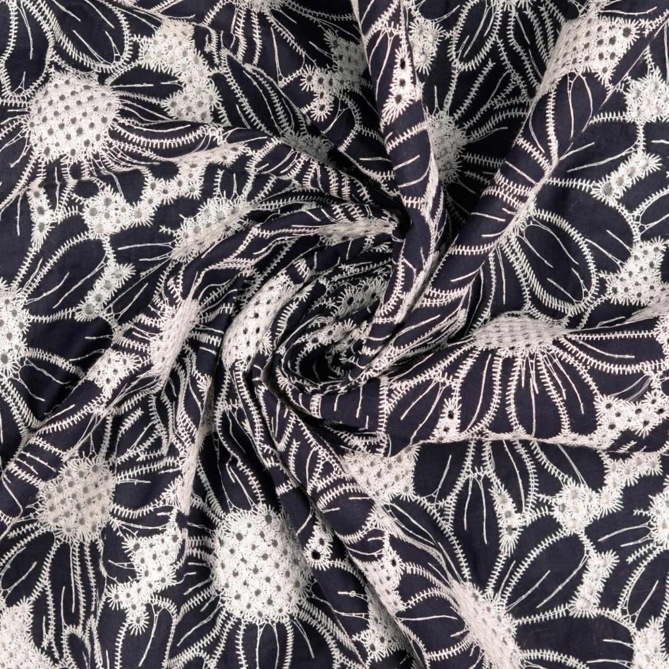 Broderie anglaise marguerite noir