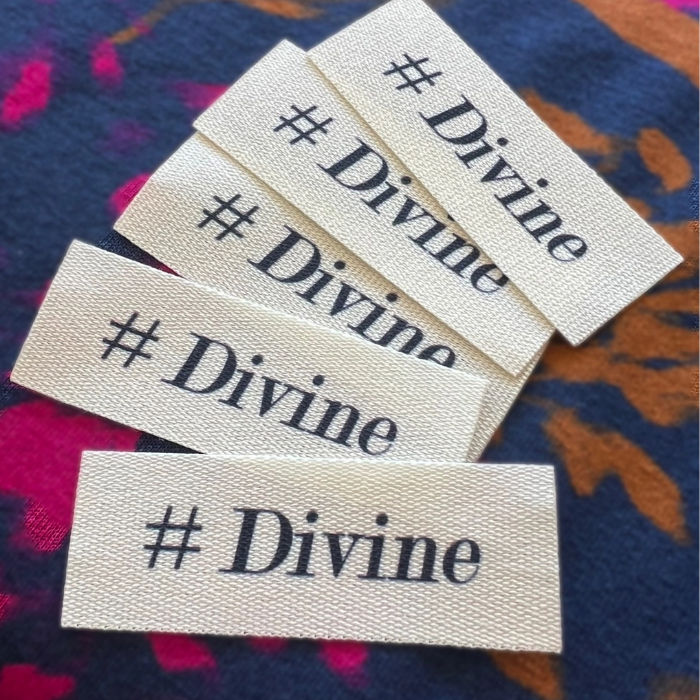 Étiquette "#divine" par My Dress Made - Tissée en France